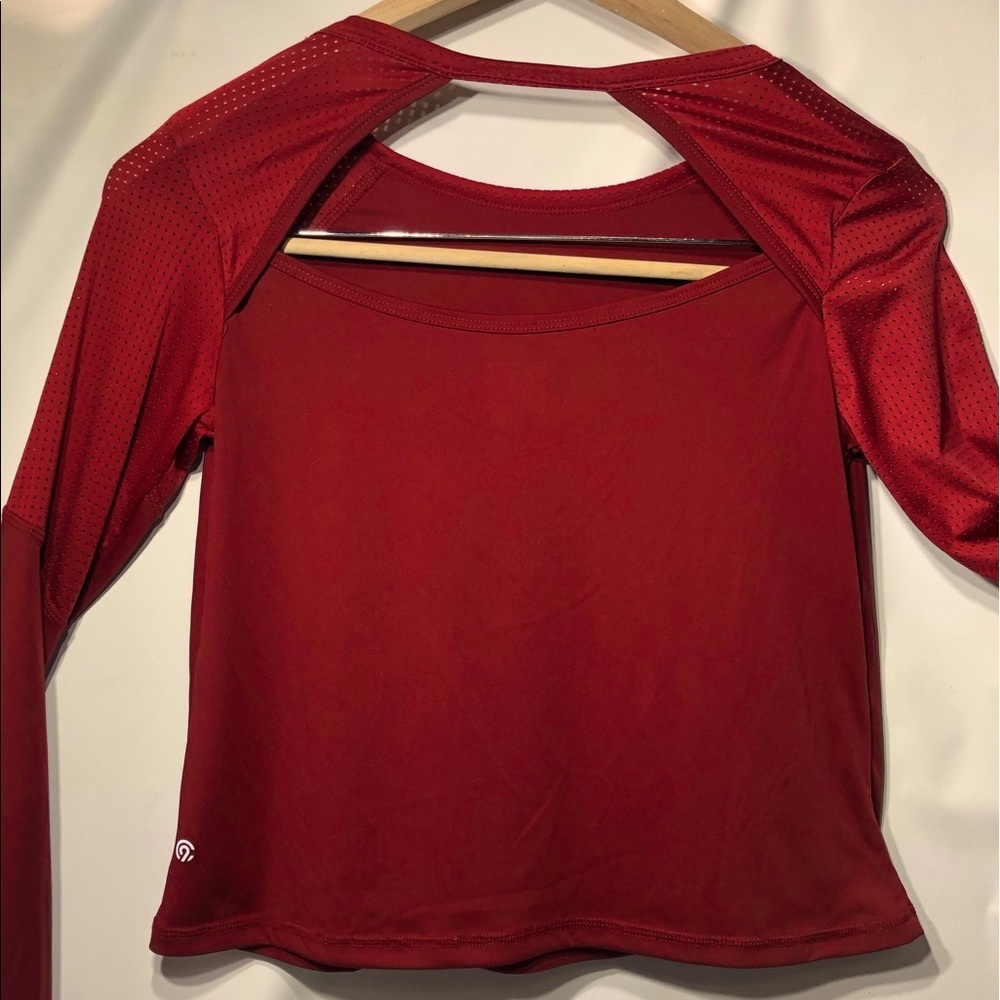C9 Champion • Red • Keyhole • Long Sleeve • Athletic • Mesh Sleeve • Sz XS